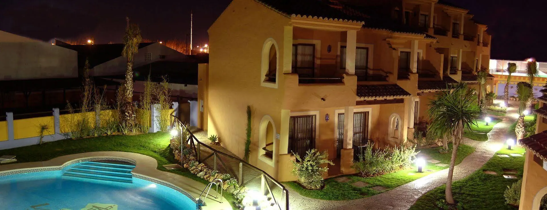 Apartahotel La Espadana Rota