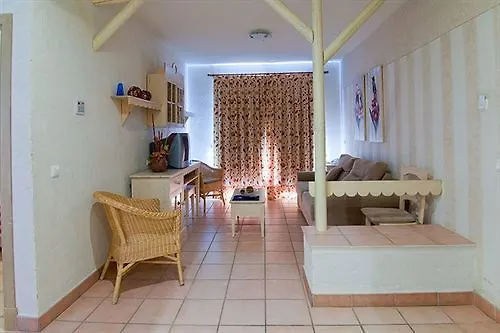 Apartahotel La Espadaña Rota